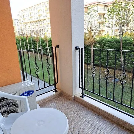 Aparthotel Premier Fort Beach